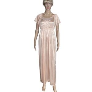 Stone ~ Women’s Medium ~ Vintage ~ Lace ~ Nylon ~ Satin ~ Nightgown